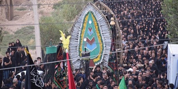 آیین نخل گردانی مازندران