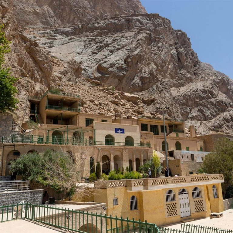 مراسم زیارت پیر چک چک