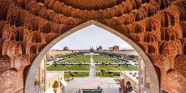 هفته اصفهان