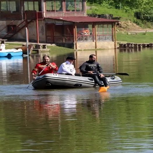 دریاچه+سقالکسار+رشت+از+آب+